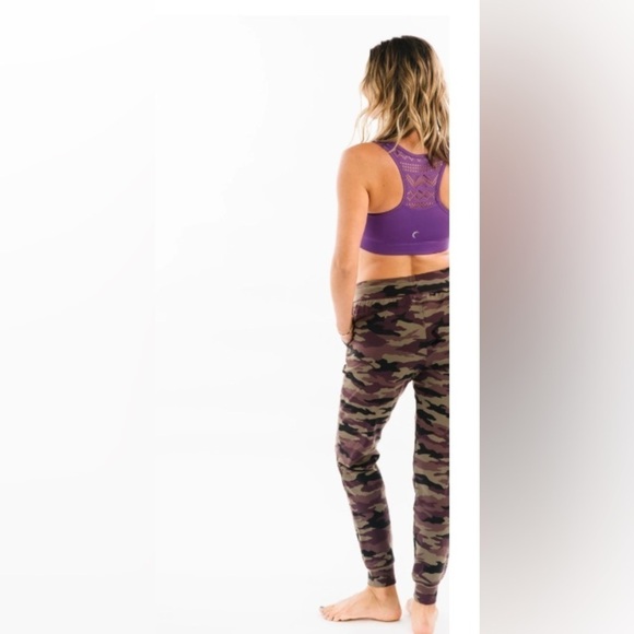 Zyia Active Joggers - NWOT - Size M - Picture 8 of 9